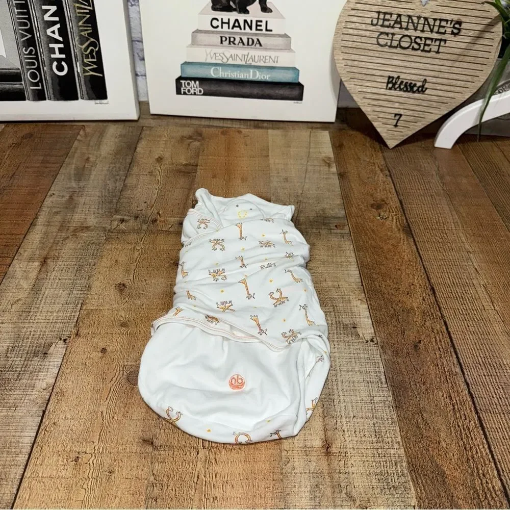 Nested Bean -  Zen 100% Cotton Swaddle Wrap giraffe 7-18lb  S/L